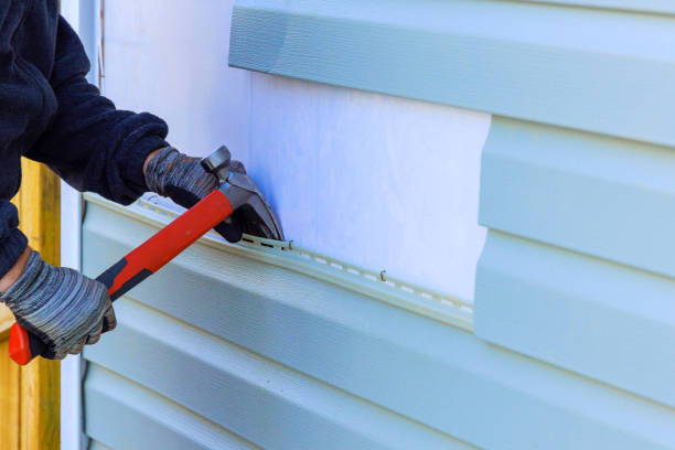 Reliable Emergency Siding Repair contractor in Edgewater, NJ by Squared Siding